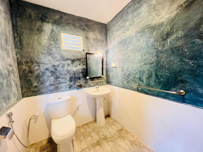 Bathroom 3, Krishan Villa, Katana