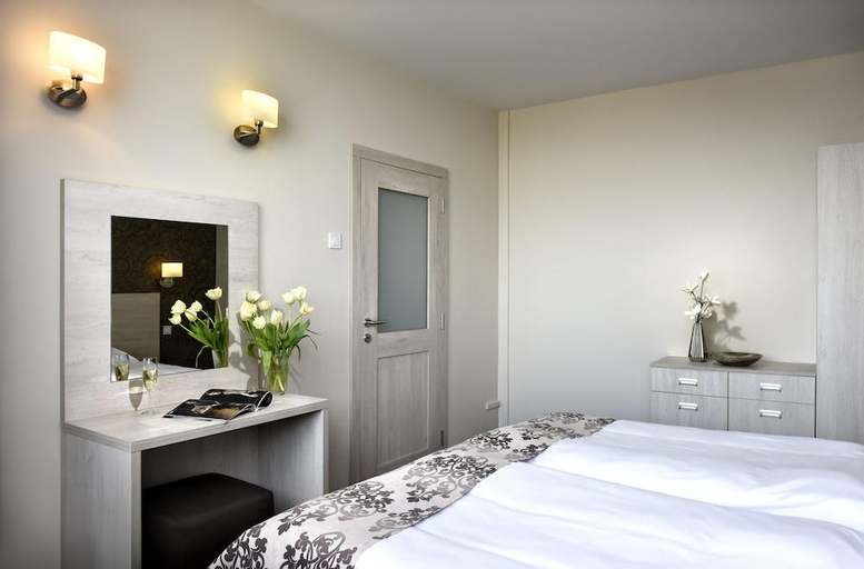 Bedroom 3, Hotel Magnolia, Pieštany