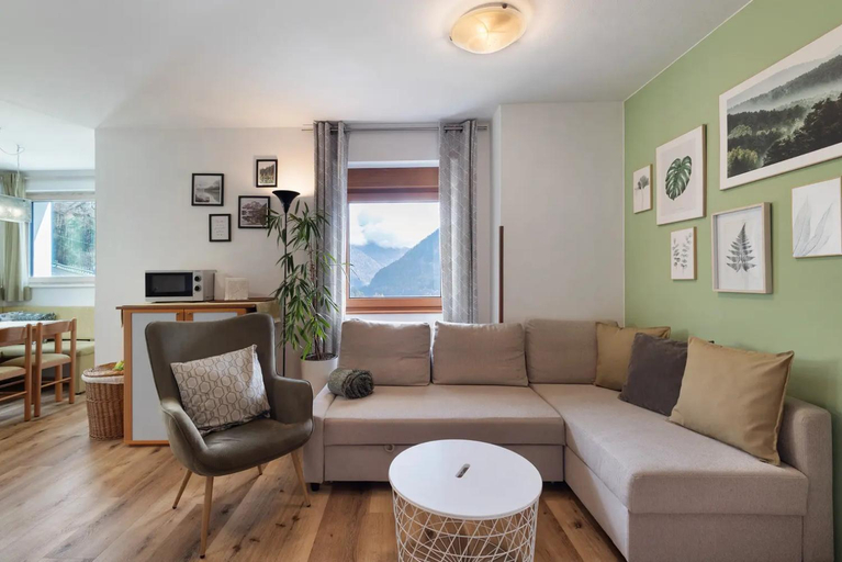 Others 2, Casa Maria Beatrice, Bolzano