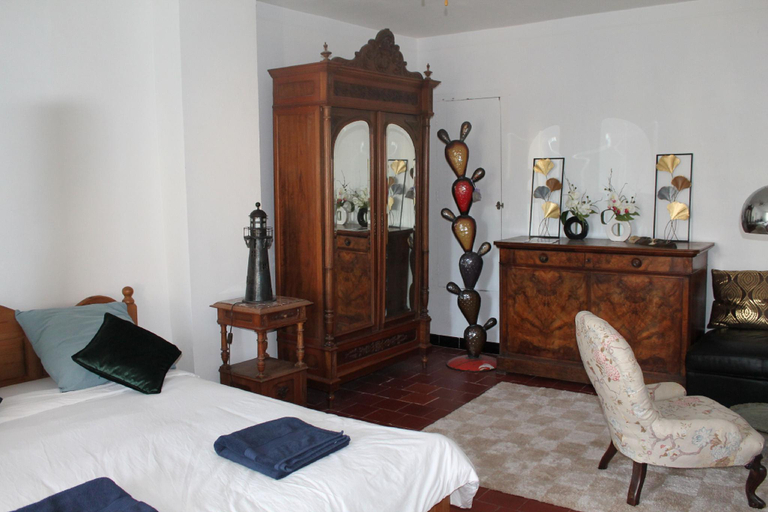 Bedroom 3, Les 2 Droles d'Oiseaux, Aude