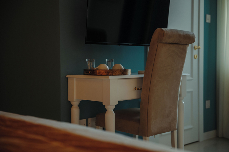 Room 3, Ta' Nina Boutique