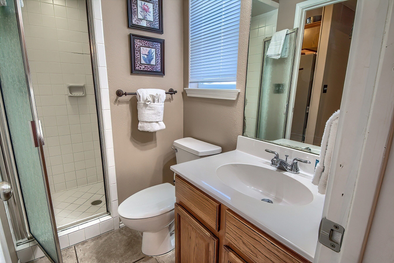 Bathroom 3, Chateau Relaxeau Ww D302 2 Bedroom Condo by RedAwning, Comal