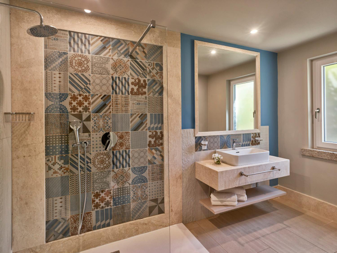 Bathroom 4, IS SERENAS BADESI RESORT, Olbia-Tempio