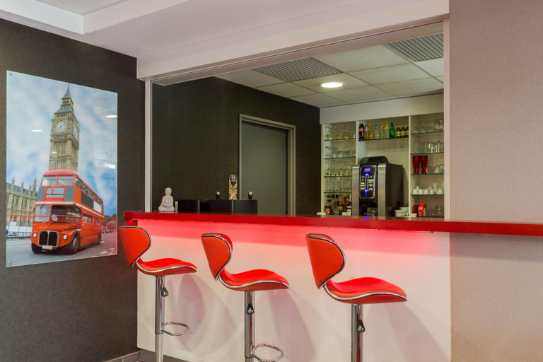 Food & Drinks 5, The Originals City, Hôtel des Lys, Dreux, Eure-et-Loir