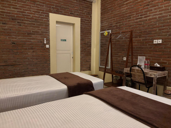 Bedroom 2, Teluk Biru Homestay, Banyuwangi