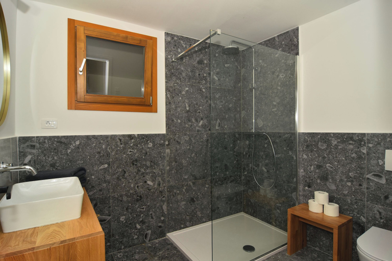 Bathroom 4, Cluster Villas Vucetic, Sali