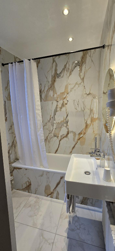 Bathroom 3, Camelia Prestige - Place de la Nation, Paris
