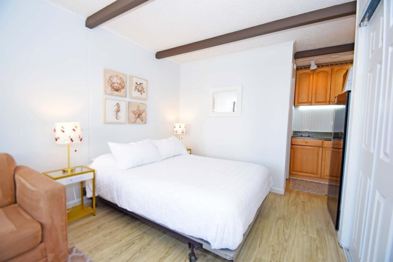 Room 4, Ocean Waye 106 1 Bedroom Studio, Worcester