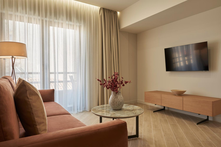 Facilities 4, Hestia Asklipiou 61, Attica