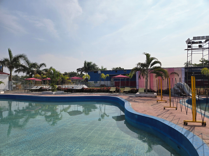 Pool 2, SHYAM RESORT, East Nimar