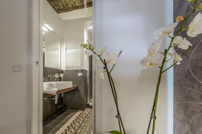 Bathroom 3, B&B Second Floor, Rome