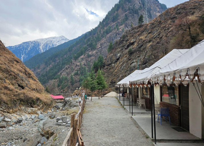 Room 3, Kasol Heights A Leisure Resort, Kullu