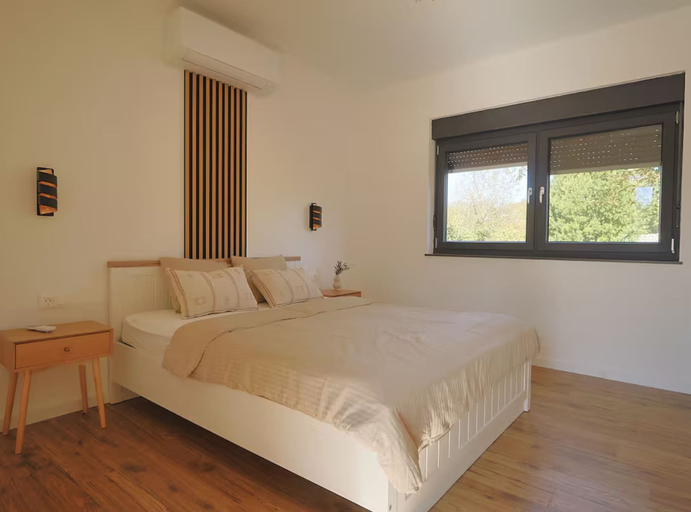 Room 3, Villa in Paradise With Heated Pool, Sveta Nedelja