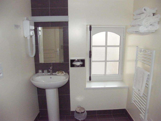 Bathroom 4, Logis Le Puits Doré, Indre-et-Loire