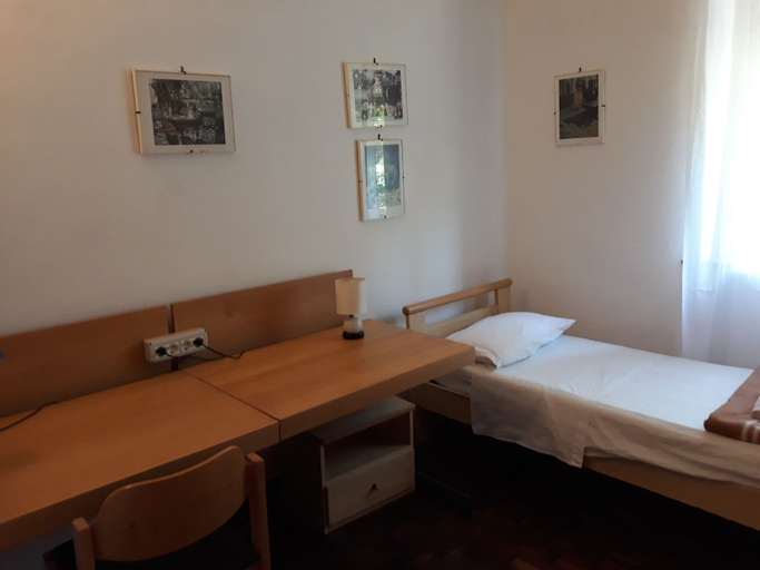 Bedroom 2, Bed in Siena, Siena