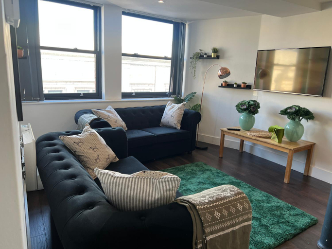 Others 4, Mathew Street 1 bed apt sleeps 6, Sefton