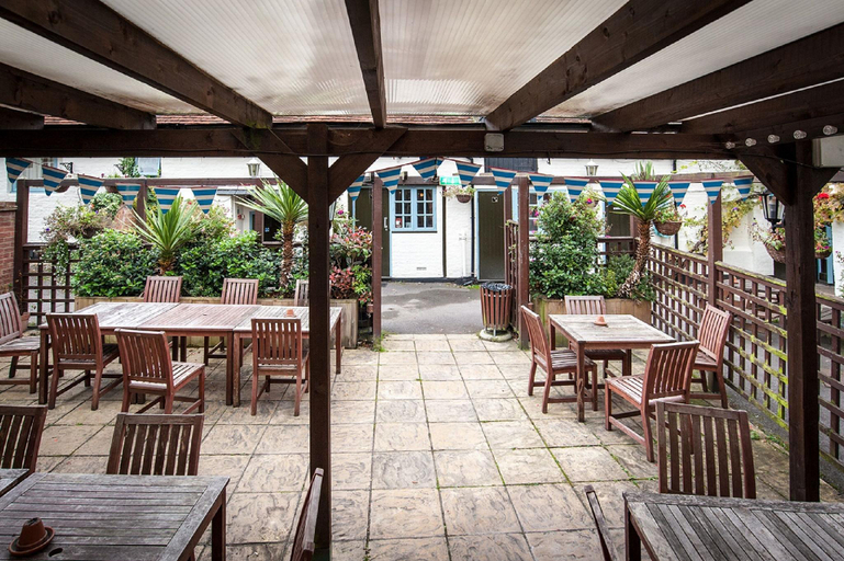 Food & Drinks 5, Bacon Arms, Newbury, West Berkshire