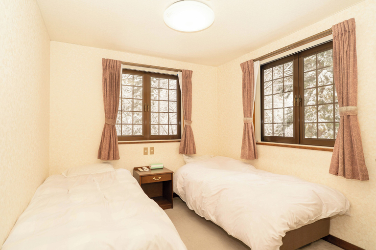 Room 4, Hotel Davos Hakuba, Hakuba