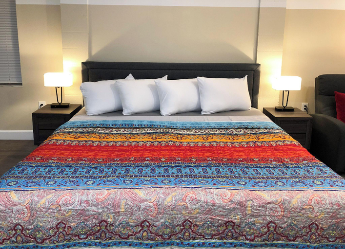 Bedroom 2, WaveSurf, Lee