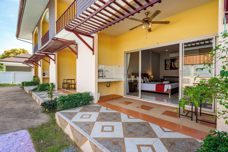 Exterior 5, Chernin Apartment Suites, Rawai, Phuket Island