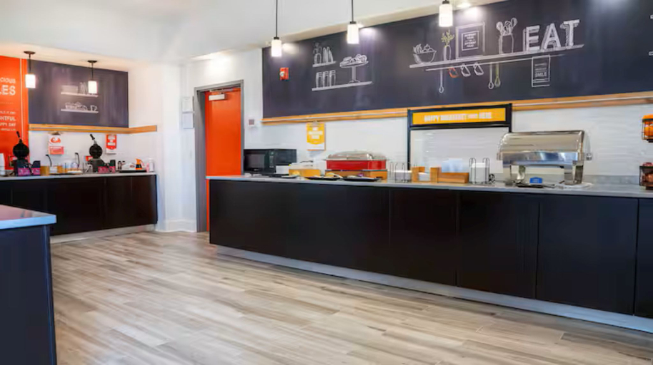 Food & Drinks 5, Hampton Inn Baton Rouge - Denham Springs , Livingston