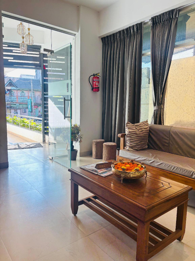 Others 5, Sunny Executive, Satara