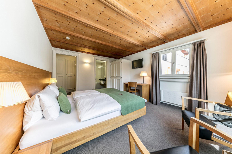 Bedroom 3, Engadiner Boutique-Hotel GuardaVal, Inn