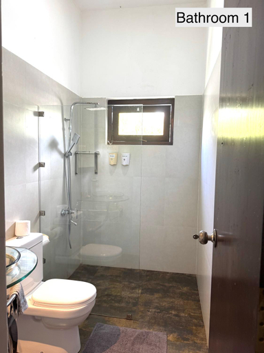 Bathroom 4, Silverlane Beach House, Devinuwara