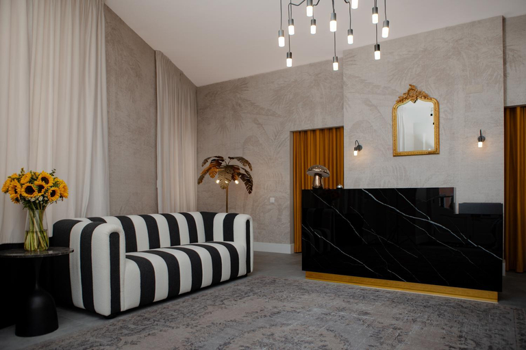 Public Area 2, Gloria Suites by LxWay, Lisbon