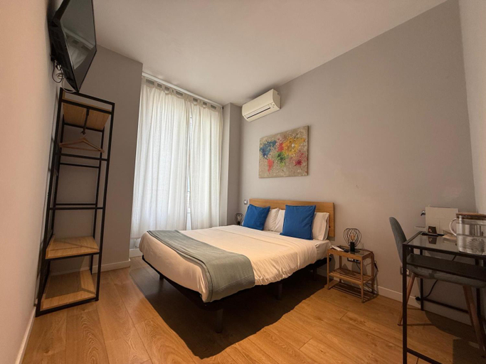 Bedroom 2, Habitaciones Marina, Madrid