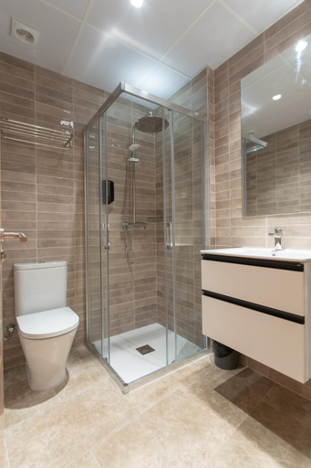 Bathroom 3, Suites You Opera, Madrid