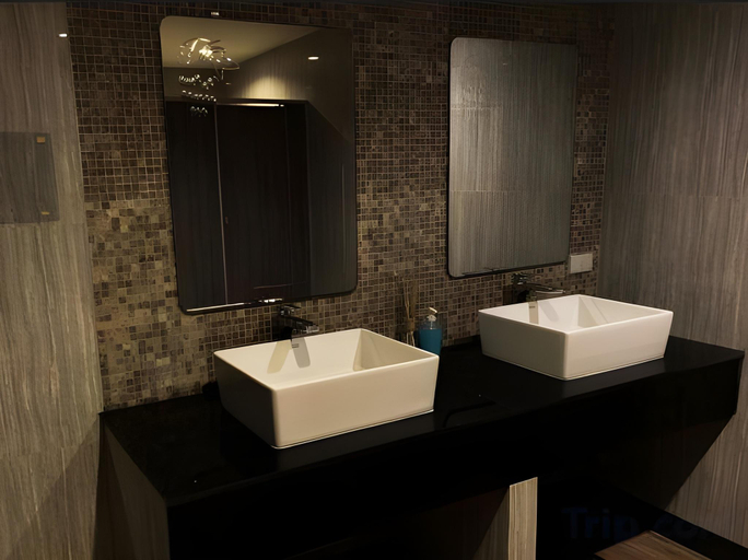 Bathroom, Venice Palace Hotel, Su-ngai Ko Lok