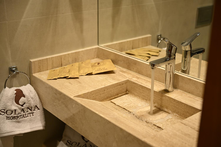 Bathroom 4, Solana Sky Pool Boutique Hotel, New Cairo City