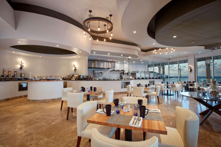Food & Drinks 3, Divi Little Bay