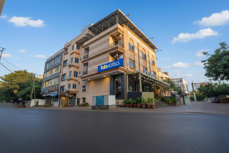 Exterior & Views 2, Fabhotel Uday Vilas, Indore