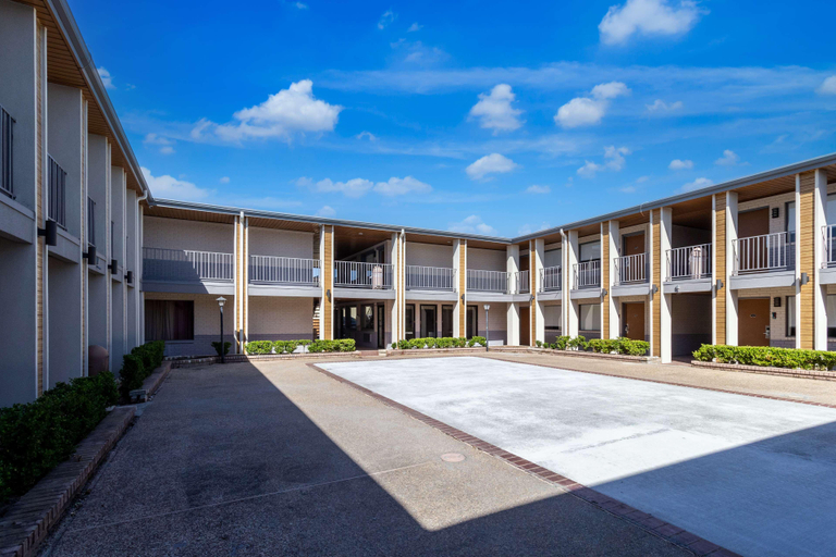 Exterior & Views 1, Signature Inn, Houston
