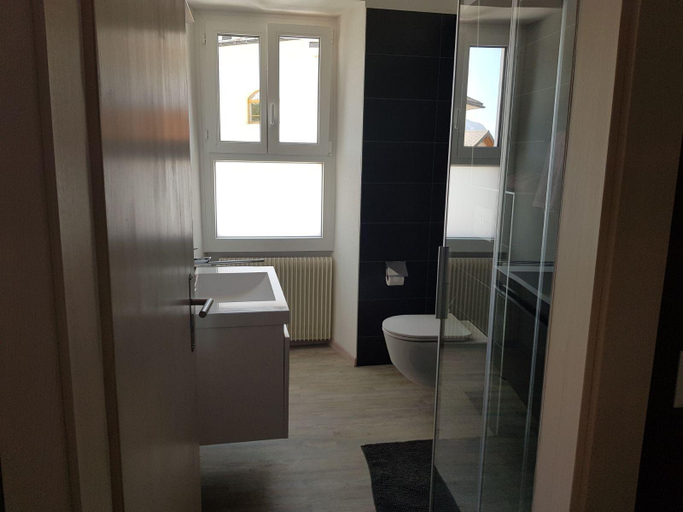 Others 4, Auberge de l'Union, Sierre