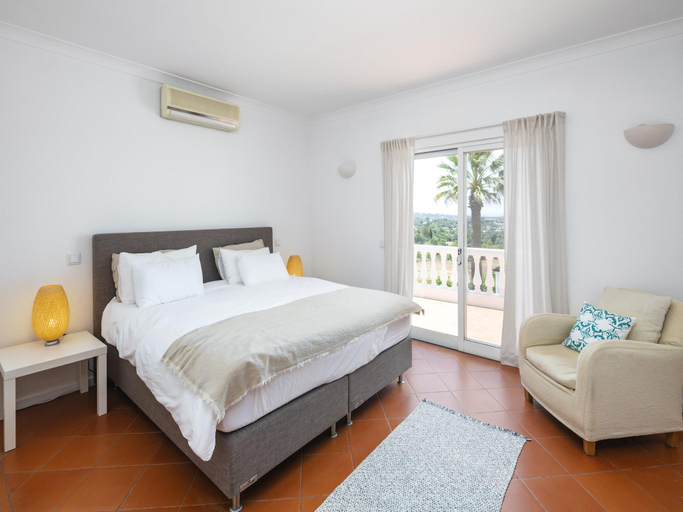 5, Romantic 3-bedroom villa near Carvoeiro, Lagoa