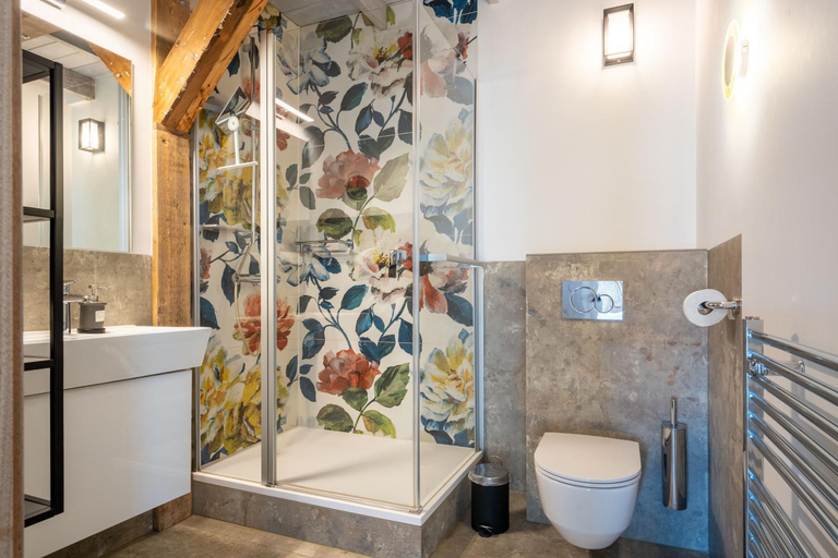Bathroom 3, Pakasa, Leiden