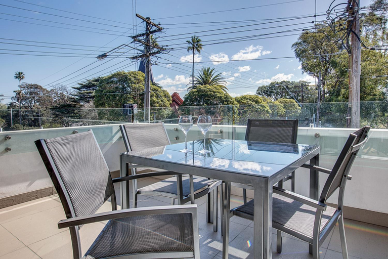 Others 4, Spacious 2-Bed Apartment Close to City, Sydney