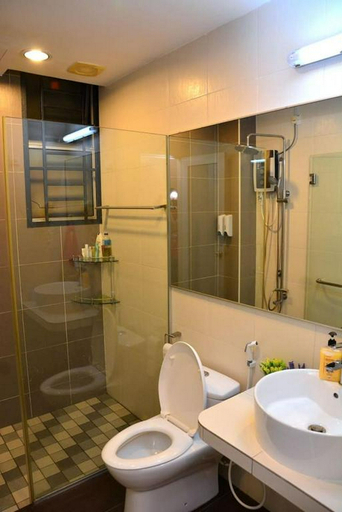 Bathroom 5, Trival The Collector Bayu Puteri Mid Valley 2min, Johor Bahru