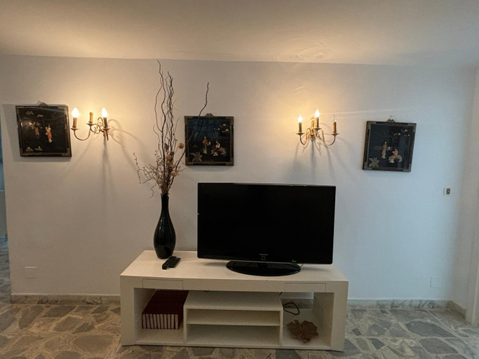 Others 5, Maison bleue, Carthage