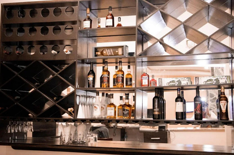 Food & Drinks 4, Crispan Suites and Event Centre, Jos, Jos North