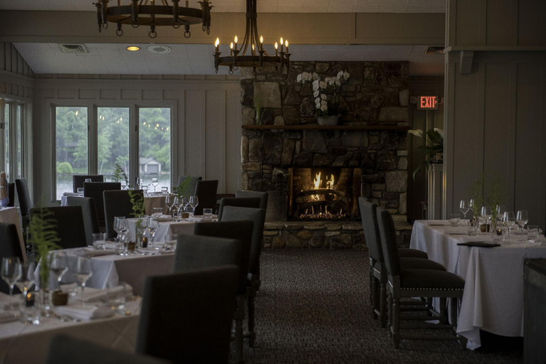 Food & Drinks 3, The Greystone Inn, Transylvania