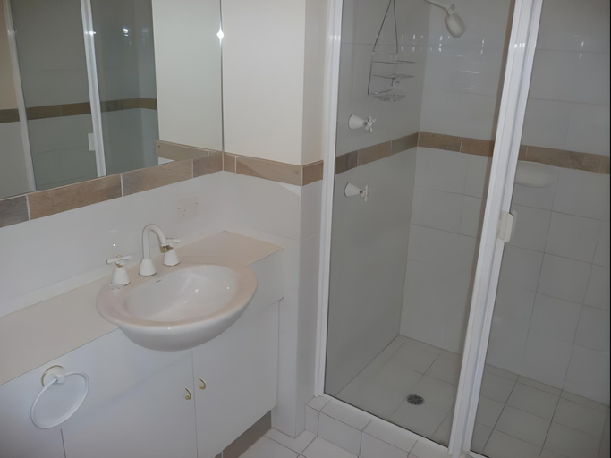 Bathroom 3, East End Luxury Apartment, Adelaide