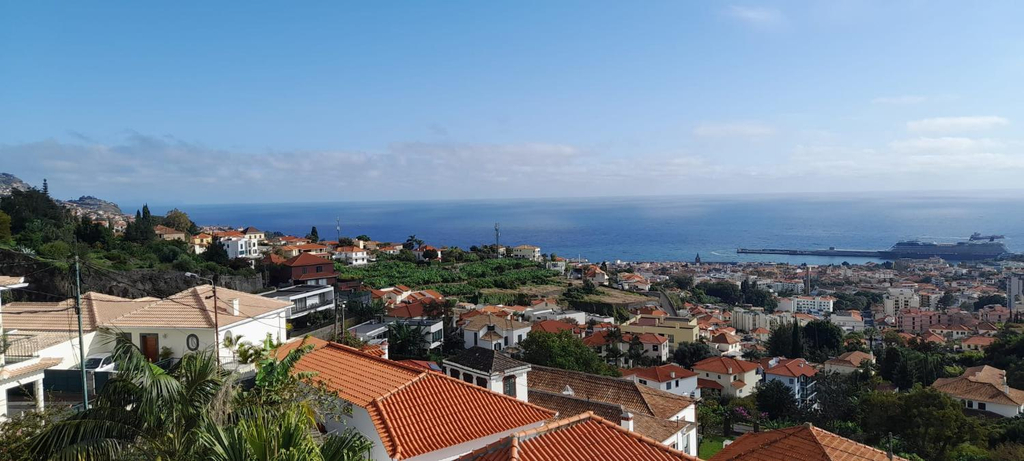 View 5, Sea view 2 bedrooms terrace Villa, Funchal