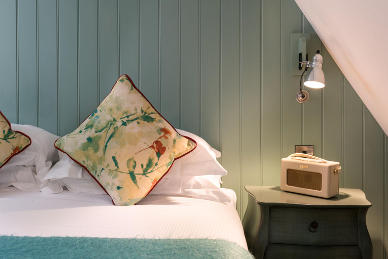 Bedroom 2, The White Lion, Kent