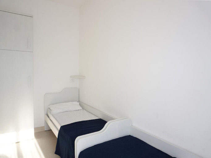 Bedroom 2, Apartment in Caorle near Adriatic Beaches, Venezia