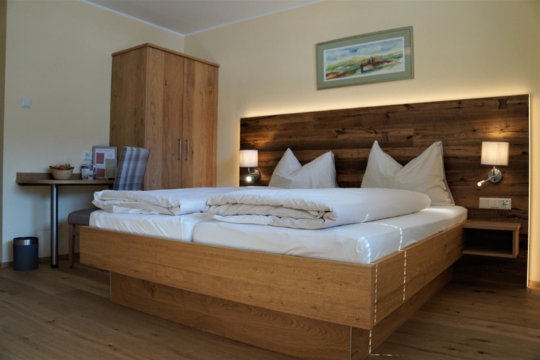 Bedroom 2, Hotel Die Metzgerstubn, Tamsweg