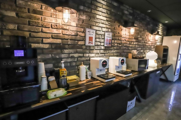 Food & Drinks, Avenue Hotel, Yongin